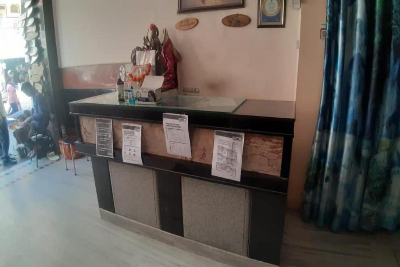 Oyo 81211 Hotel Janta Katra (Jammu and Kashmir) Bagian luar foto